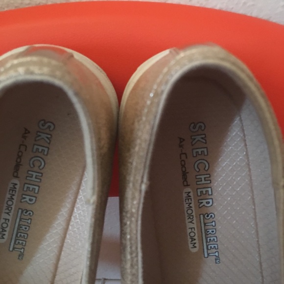 Sparkling pink skecher sneakers - Picture 2 of 5